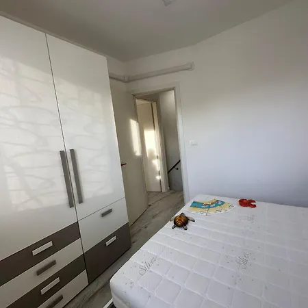 Villa Modern Two Level With Playground And Pool *